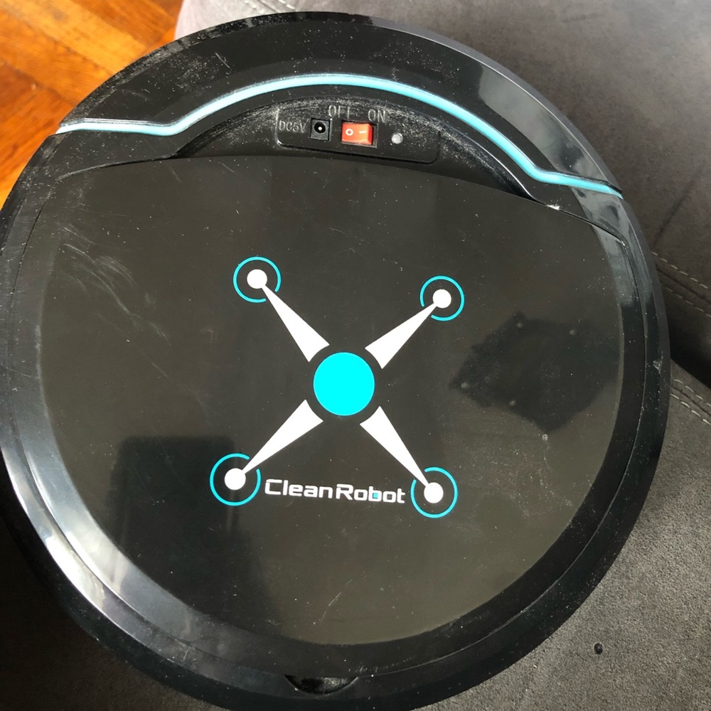 Clean robot , uses batteries maybe used it about once .